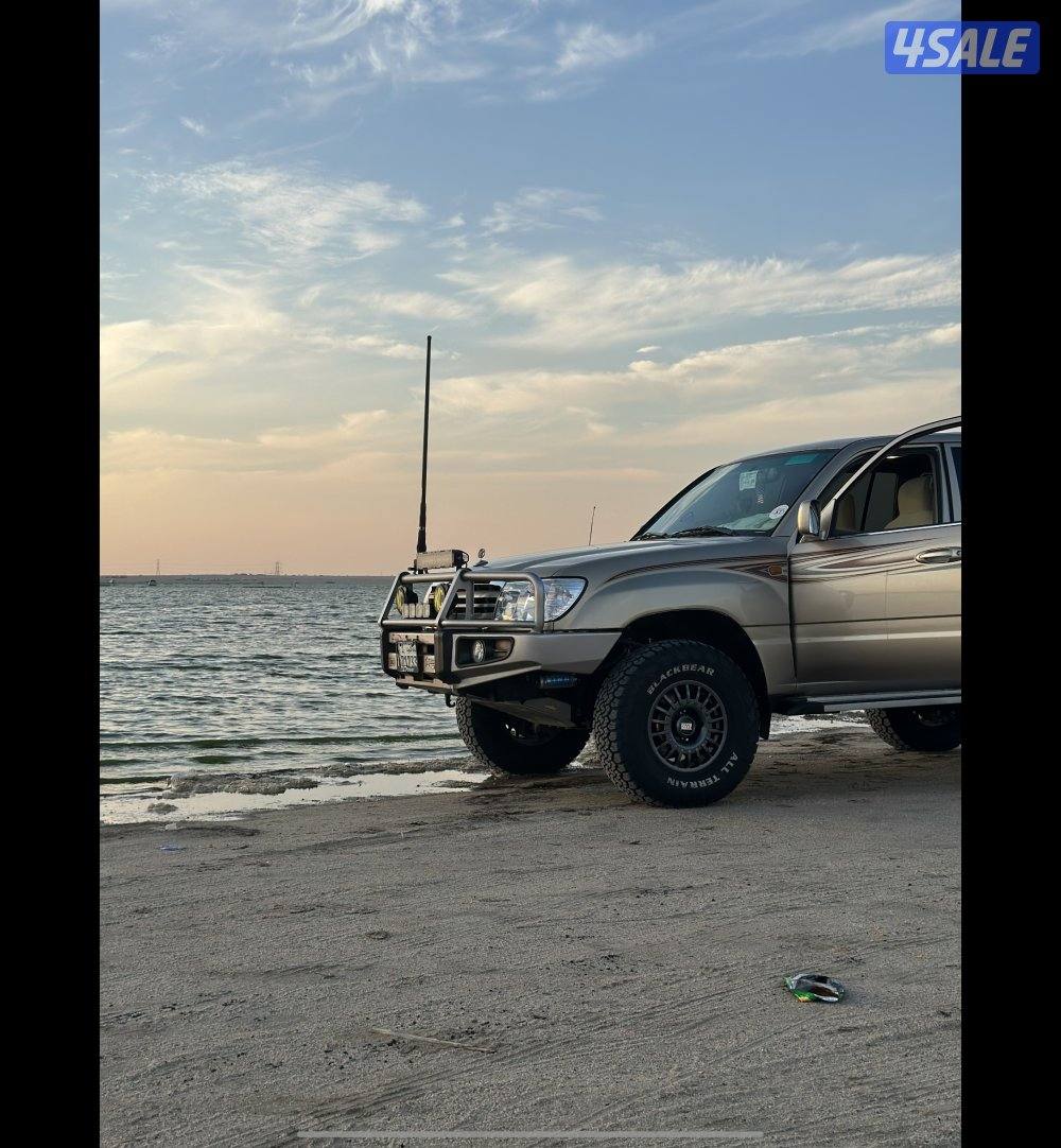 اللي يدور النادر ونظيف للبيع لاند 20032