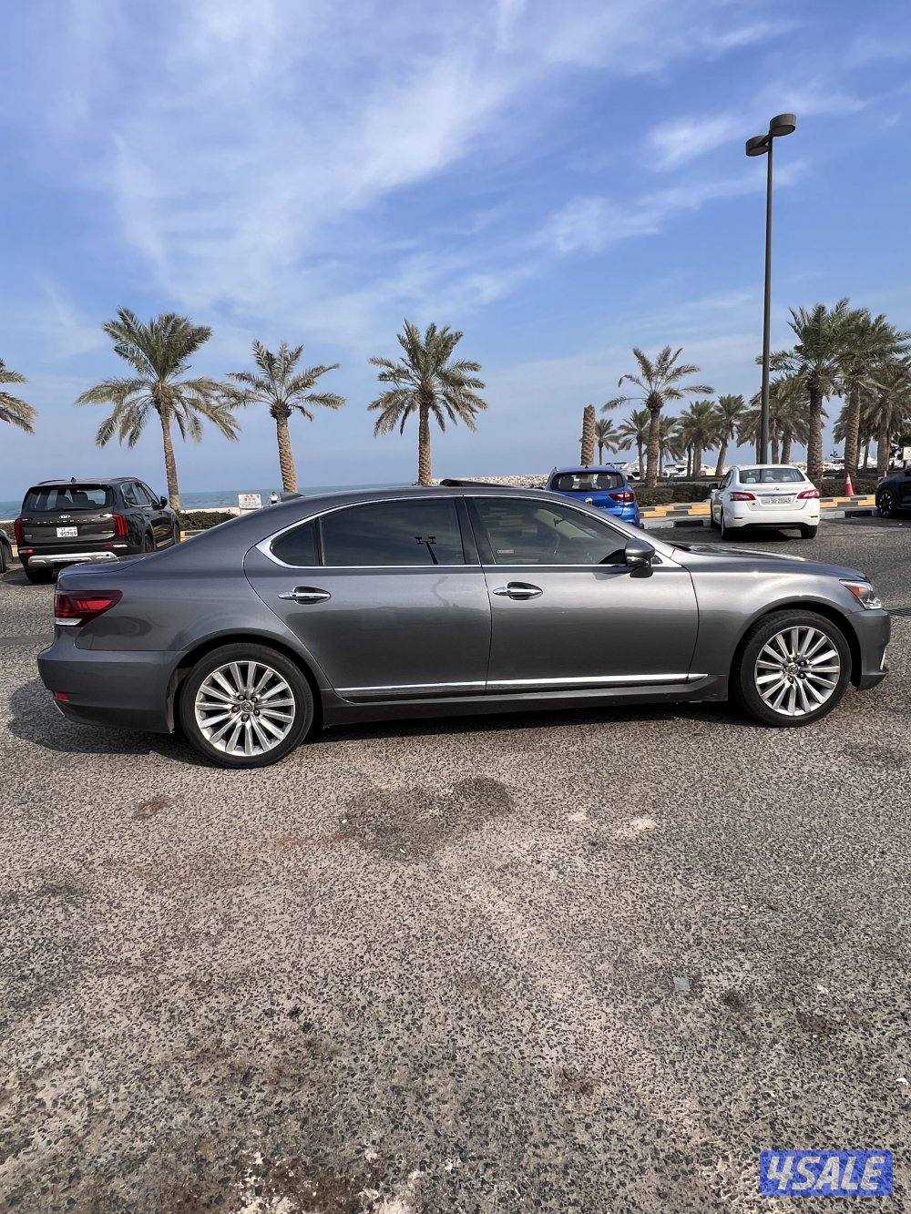 لكزس 460L موديل 2015 سيرفس منتظم بالوكالة4