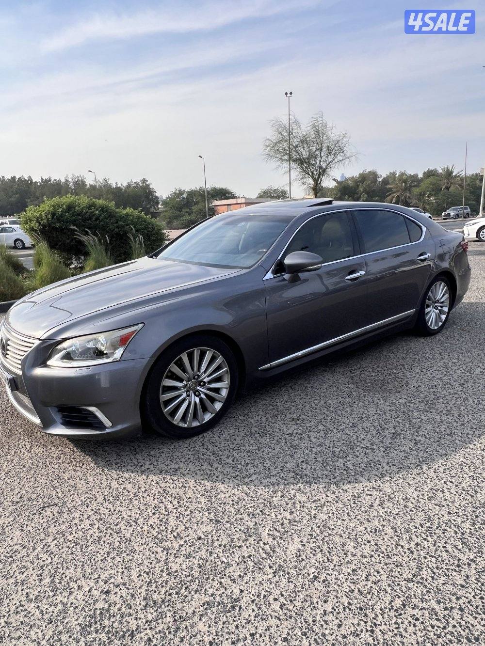 لكزس 460L موديل 2015 سيرفس منتظم بالوكالة5