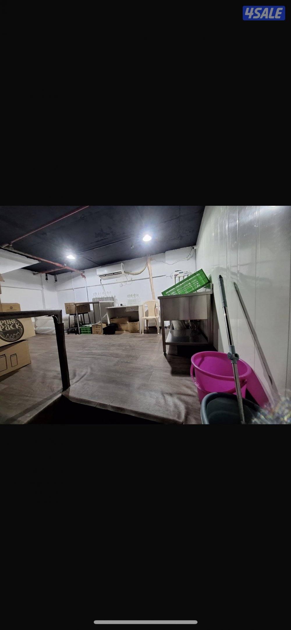 محل تجهيزات غذائية لتجهيزات مطاعم المساحة 190م دورين ومجهز بالكامل.2