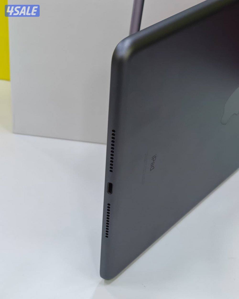 ايباد8 32 جيجابايت رمادي iPad 8th Gen 32GB Gray Used like new1