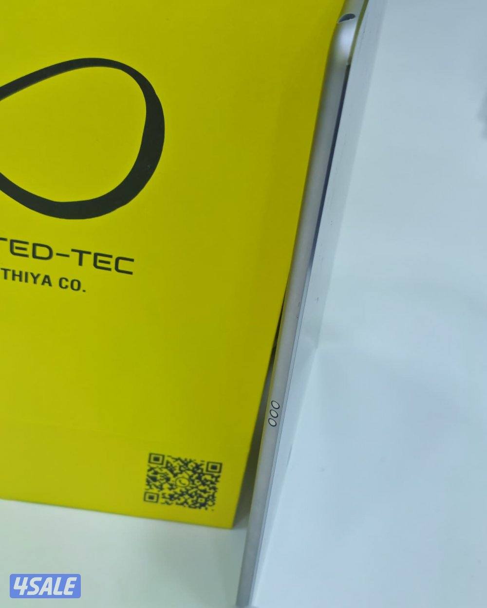 ايباد برو 64 جيجابايت فضي iPad Pro 105 64GB Silver Used like new2