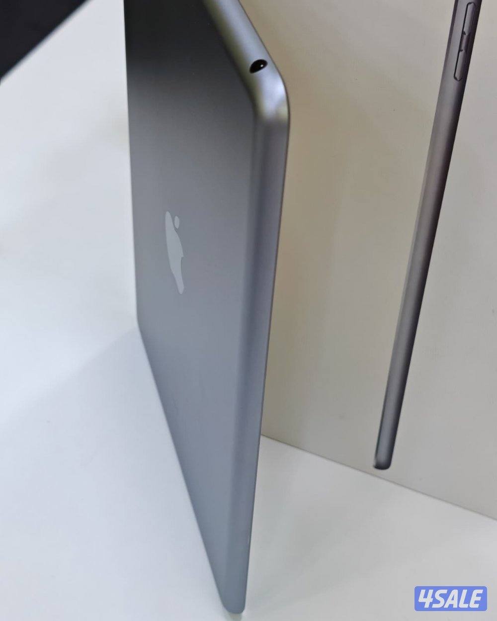 ايباد 32 جيجابايت رمادي iPad 6th Gen 32GB Gray Used like new2