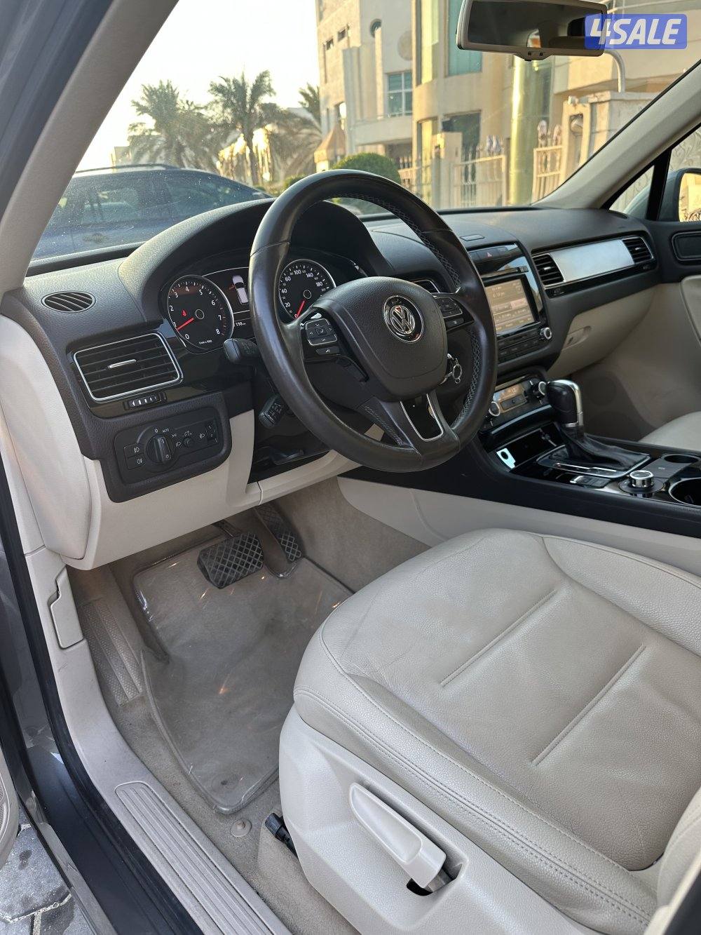 فولكس واجن طوارق 2014 بحالة جيدة12