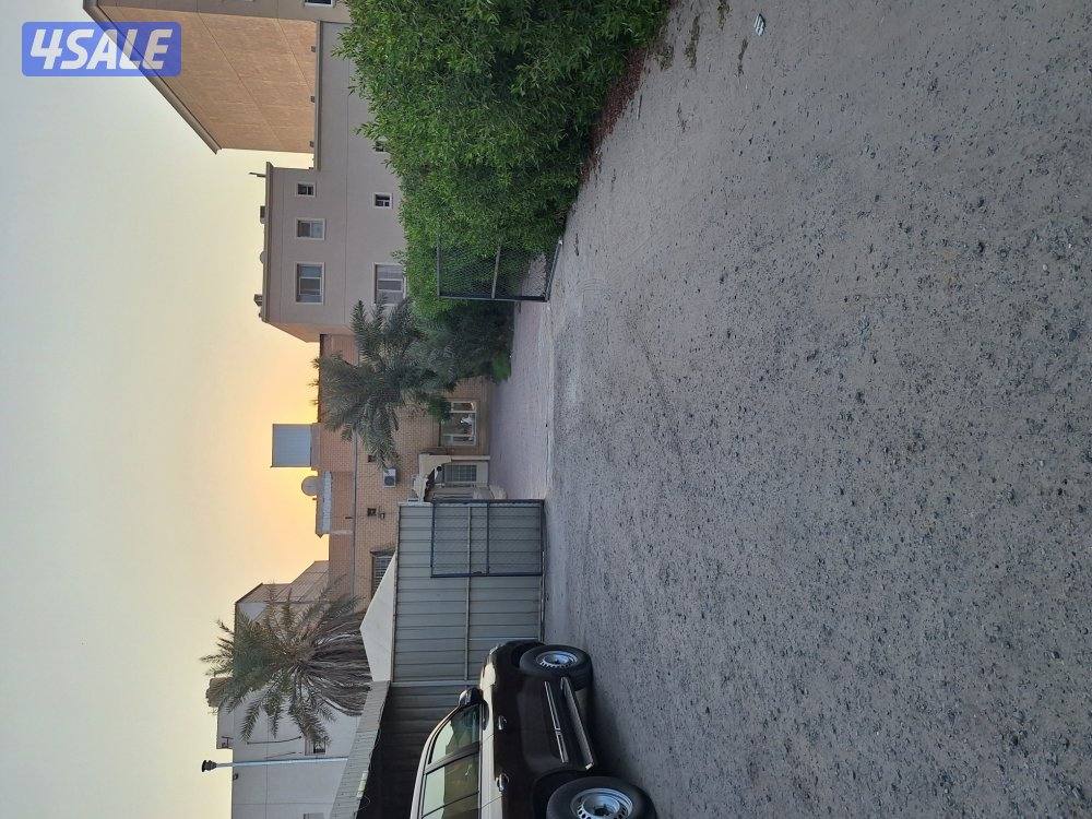 للايجار بالظهر بيت كامل دورين وربع بطن وظهر علي طريق الملك فهد0