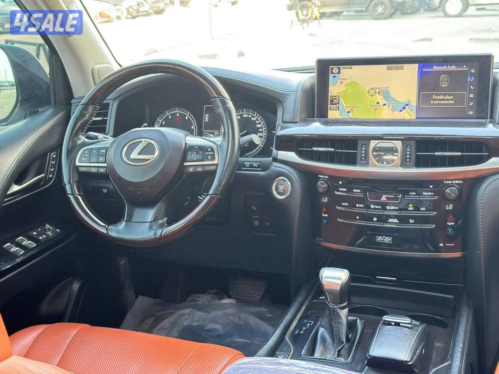 لكزس LX570 وارد الخليج صبغ الوكاله شرط الفحص10