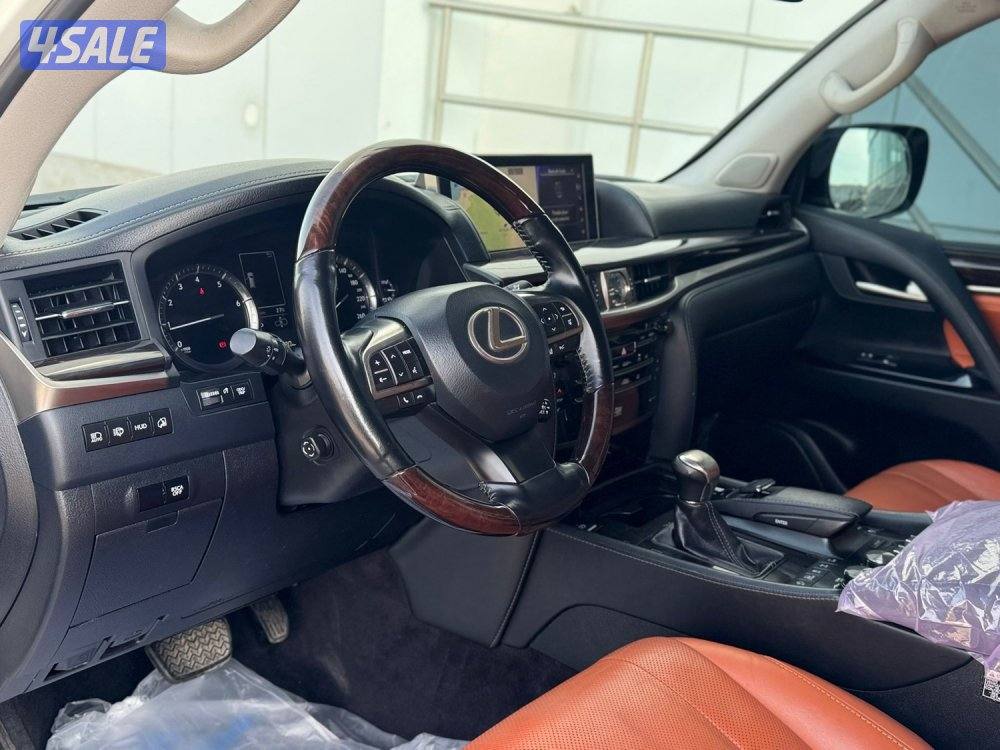 لكزس LX570 وارد الخليج صبغ الوكاله شرط الفحص9