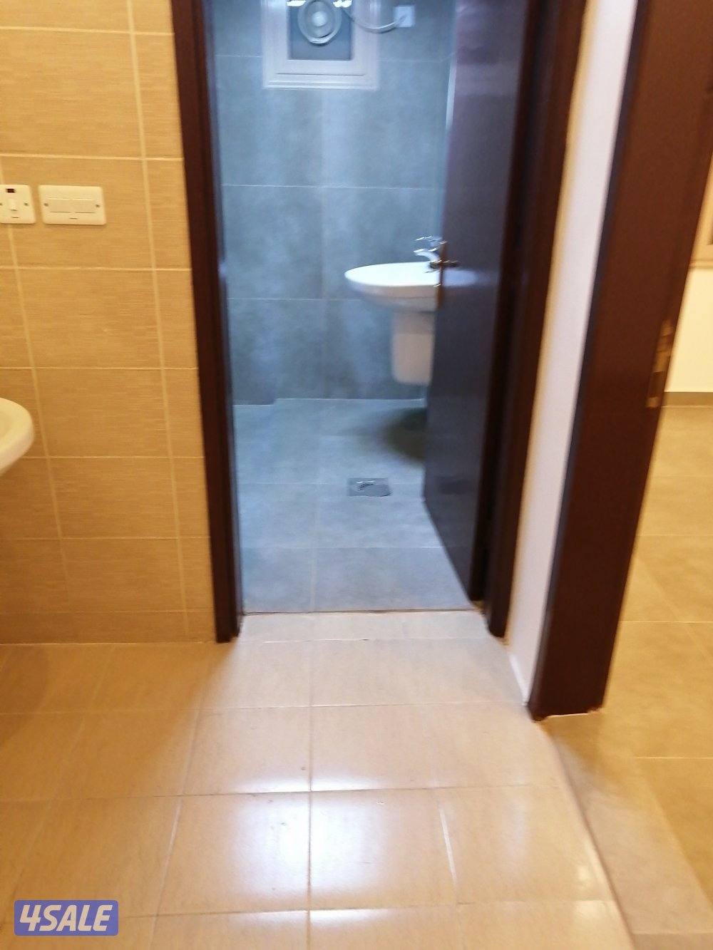 للايجار شقة ٣غ في هدية1