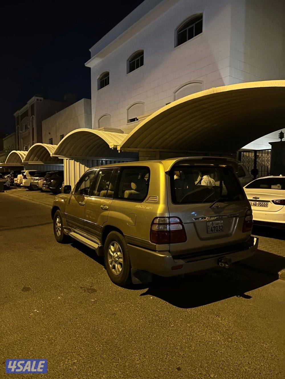 غرب عبدالله مبارك قطعة 4 شارع 430 منزل 2941