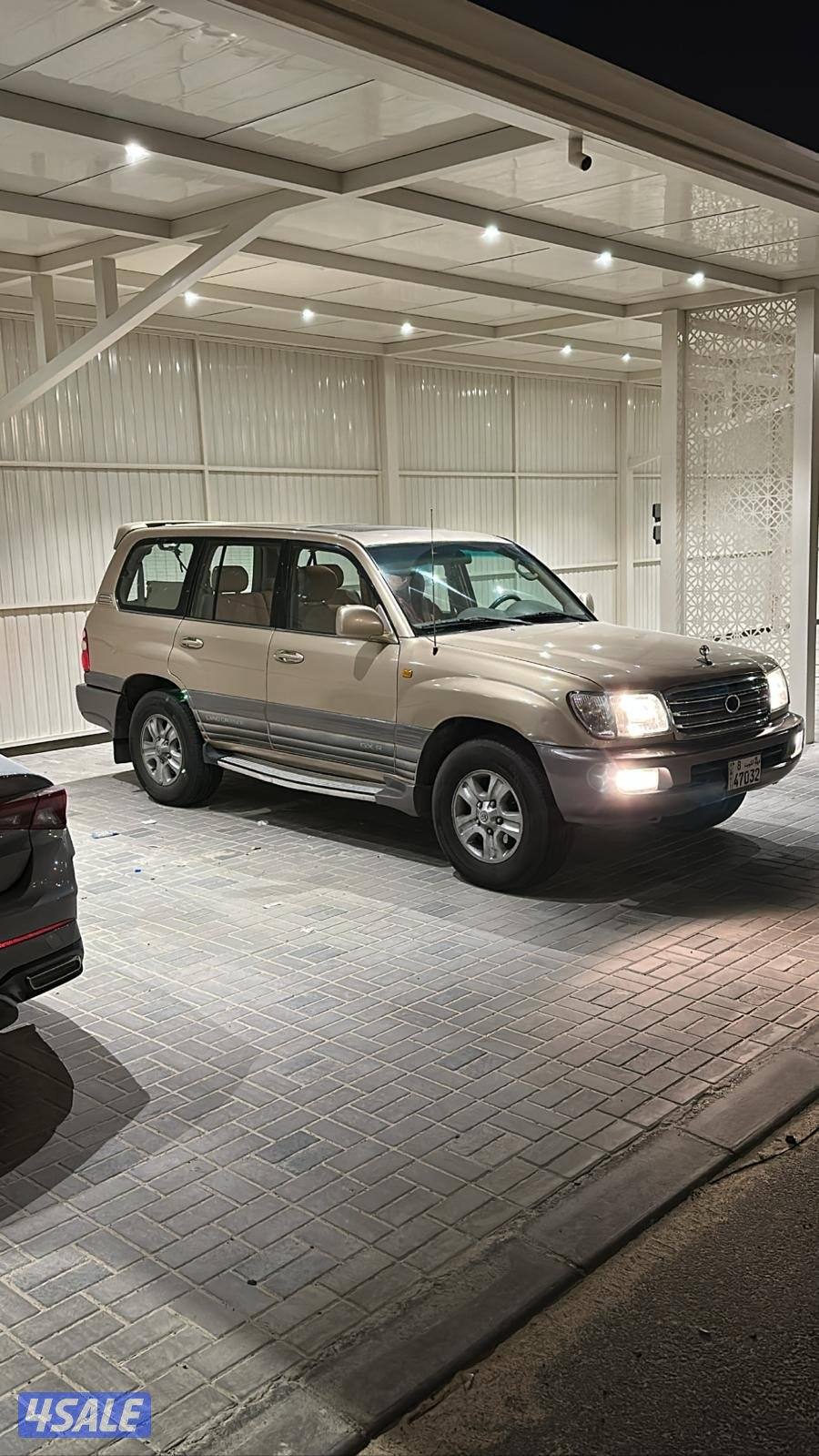 غرب عبدالله مبارك قطعة 4 شارع 430 منزل 2943