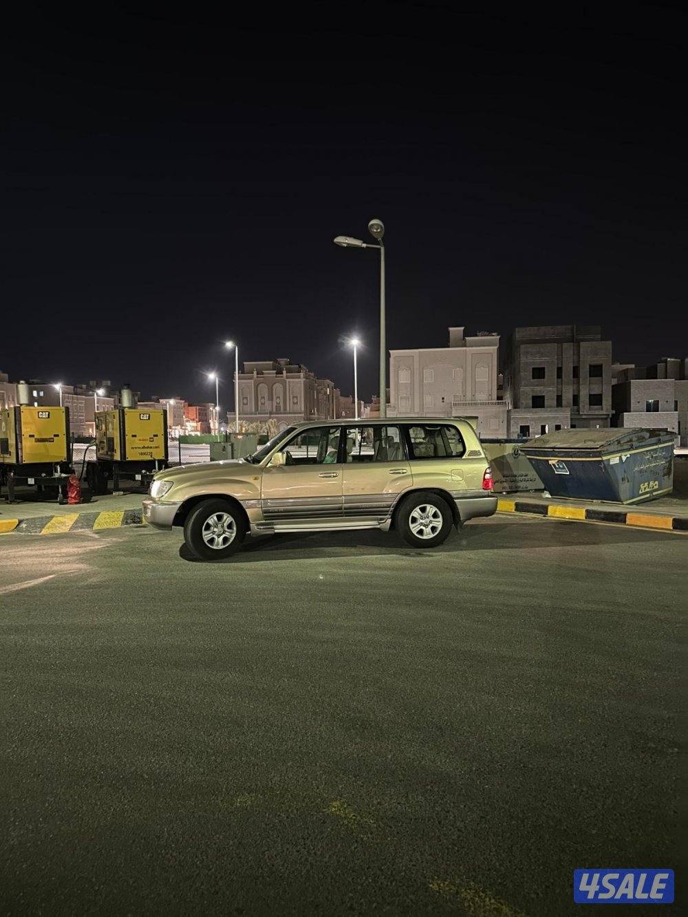 غرب عبدالله مبارك قطعة 4 شارع 430 منزل 2944