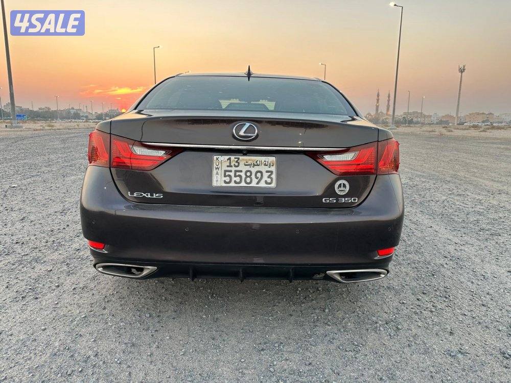 لكزس GS 350 موديل ٢٠١٥ بحالة ممتازة5