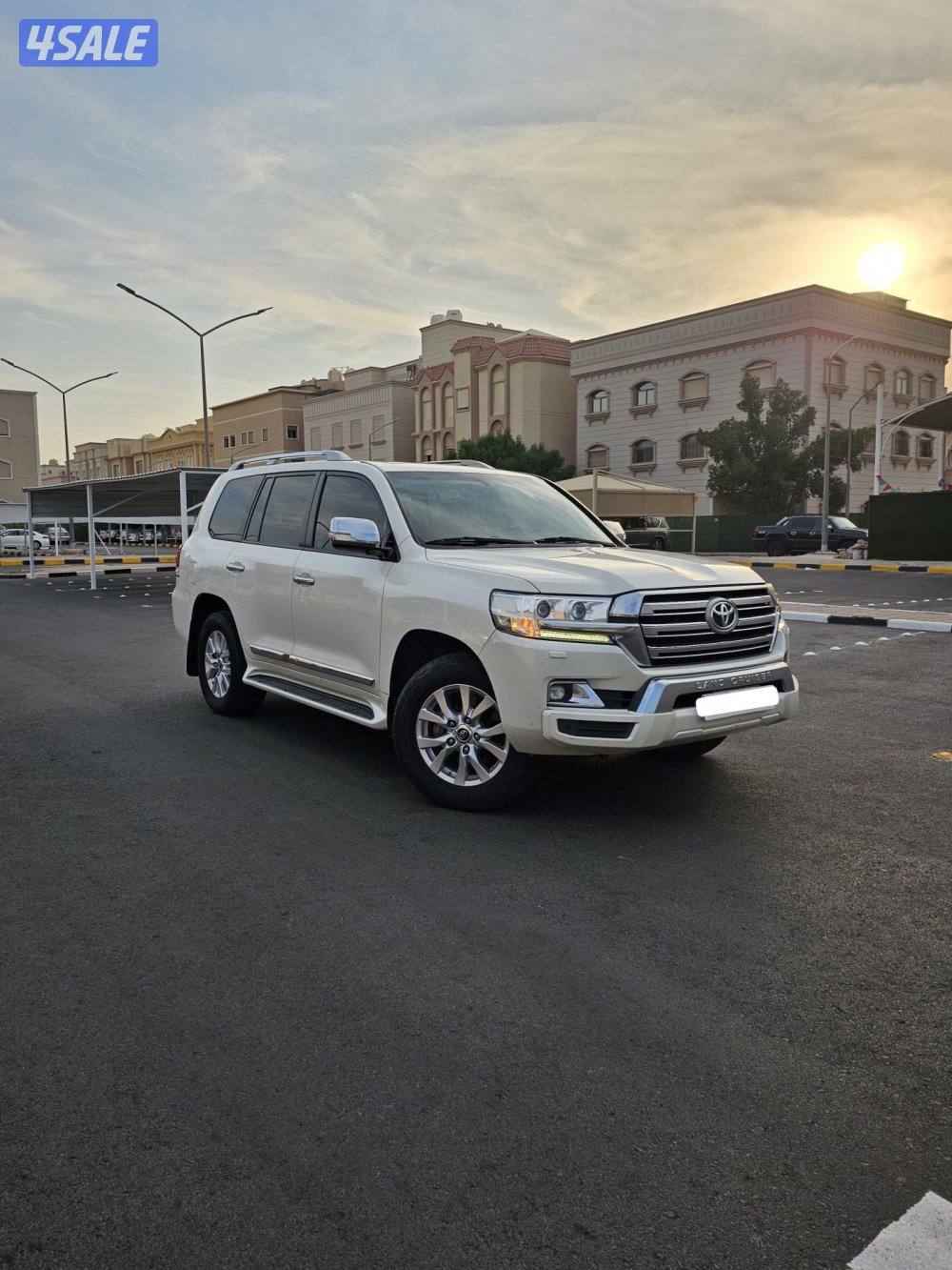 لاند كروز 2017 GXR نظيف الموتر ..0