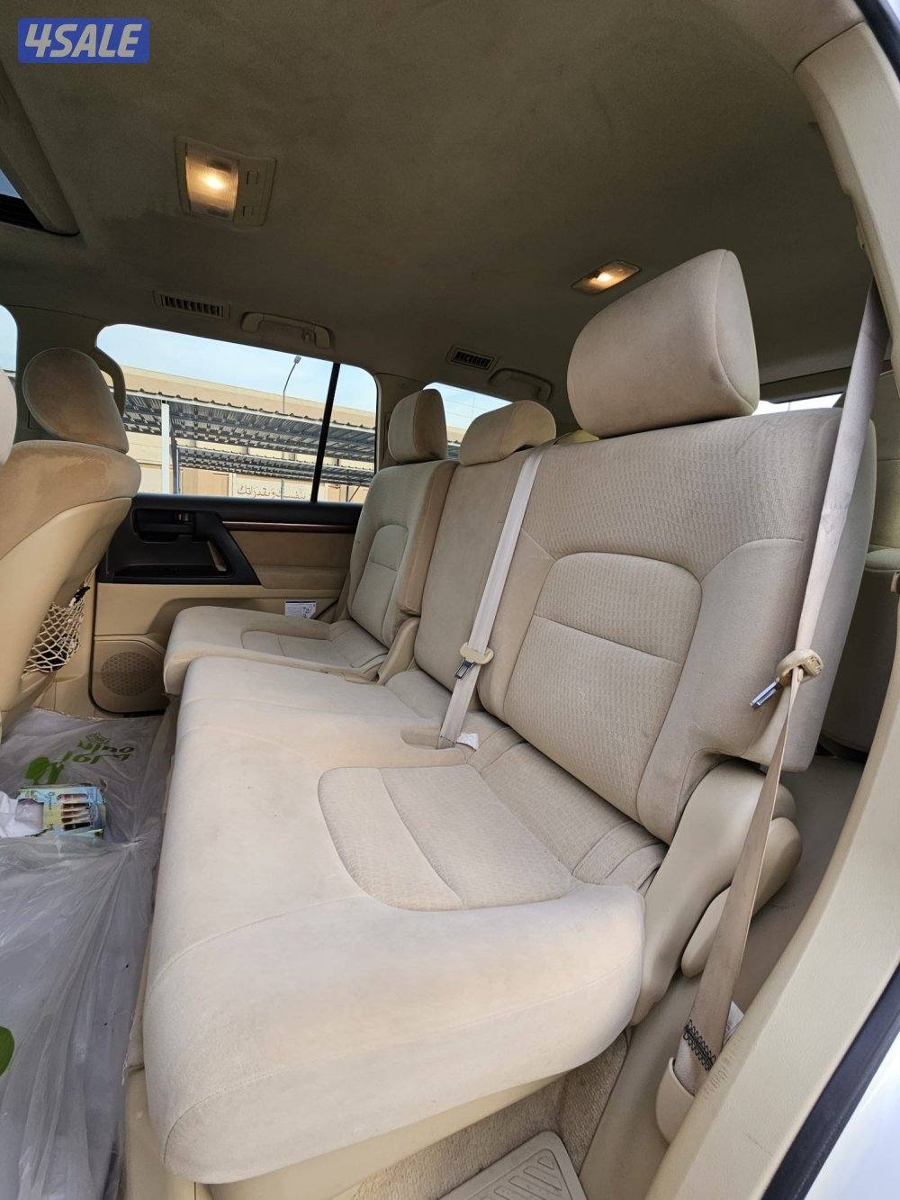 لاند كروز 2017 GXR نظيف الموتر ..4