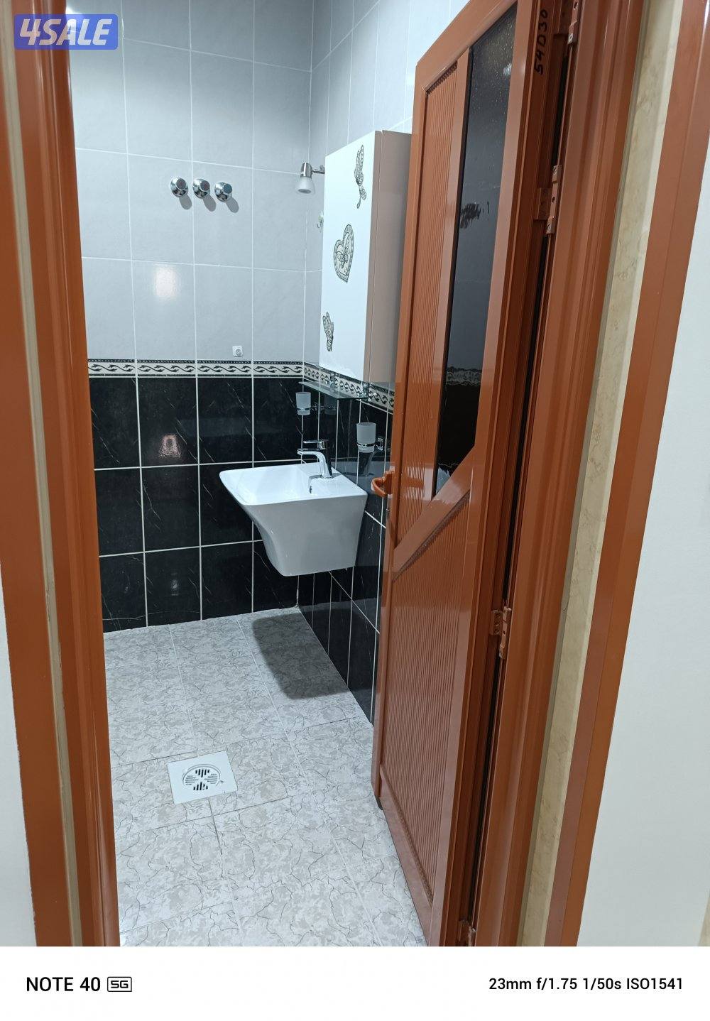 تنظيف منازل / غسيل السجاد / تنظيف حمام / مطبخ  / تنظيف بيت كامل / شقة3