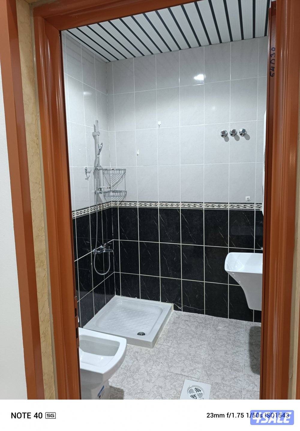 تنظيف منازل / غسيل السجاد / تنظيف حمام / مطبخ  / تنظيف بيت كامل / شقة4