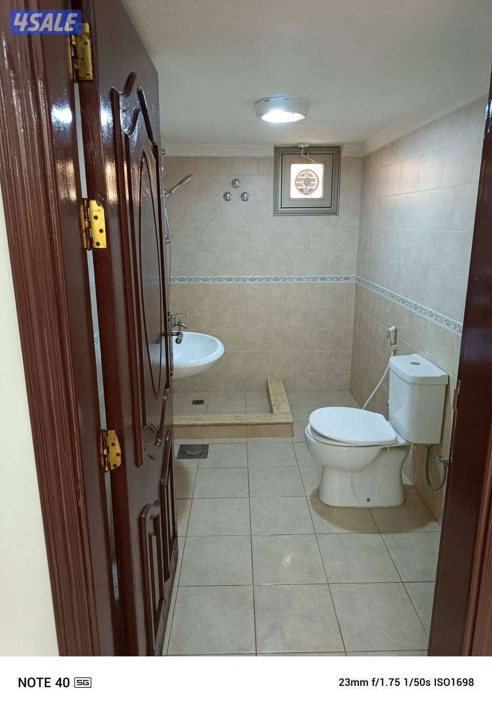 تنظيف منازل / غسيل السجاد / تنظيف حمام / مطبخ  / تنظيف بيت كامل / شقة5