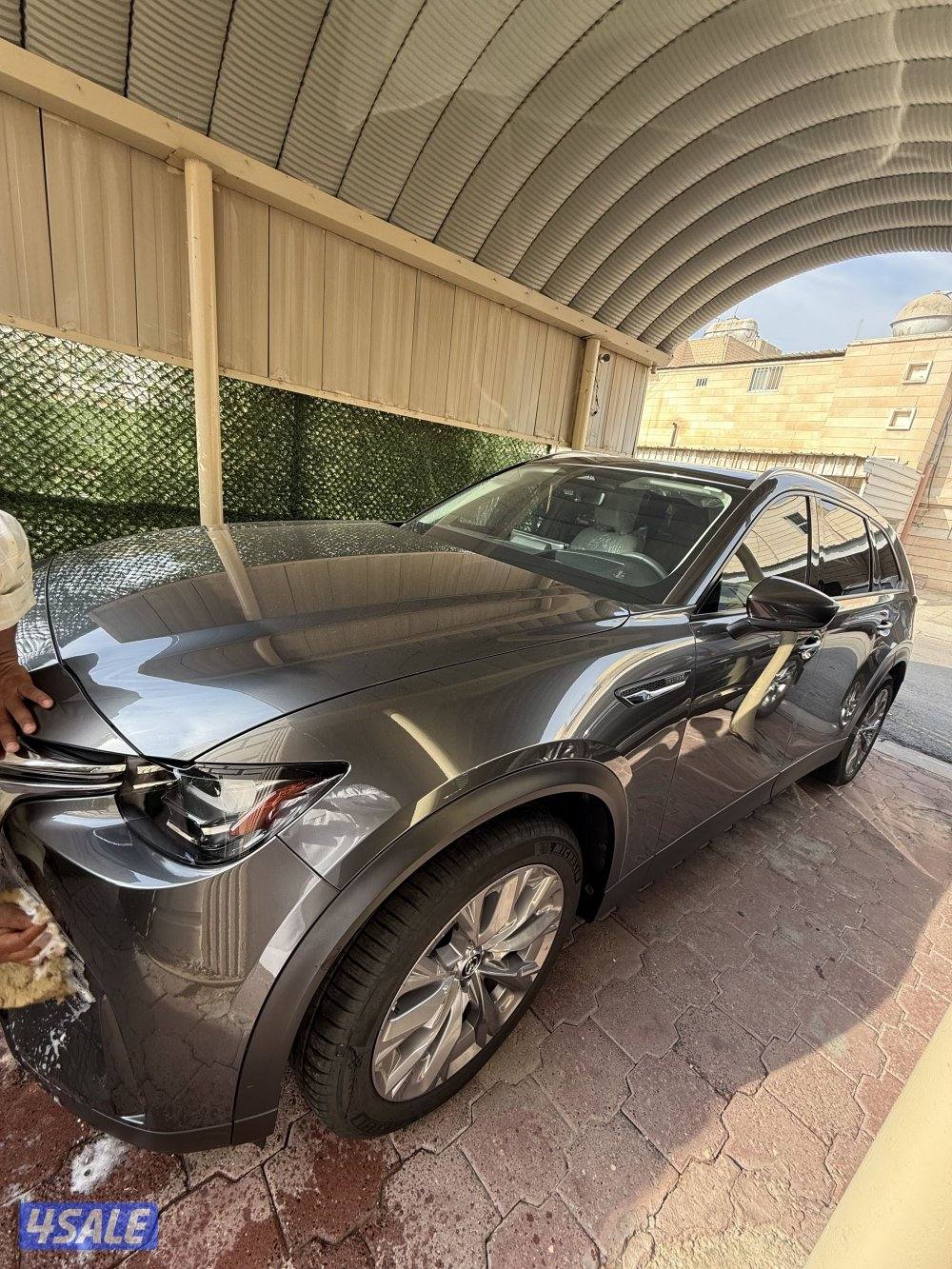 للبيع مازدا CX-90 موديل 2024 شبه اصفار2