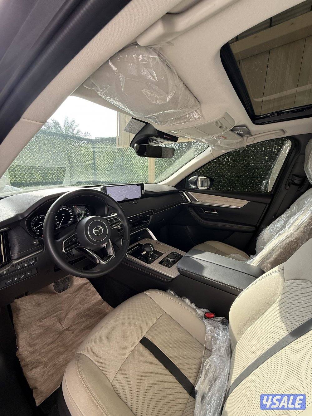 للبيع مازدا CX-90 موديل 2024 شبه اصفار3