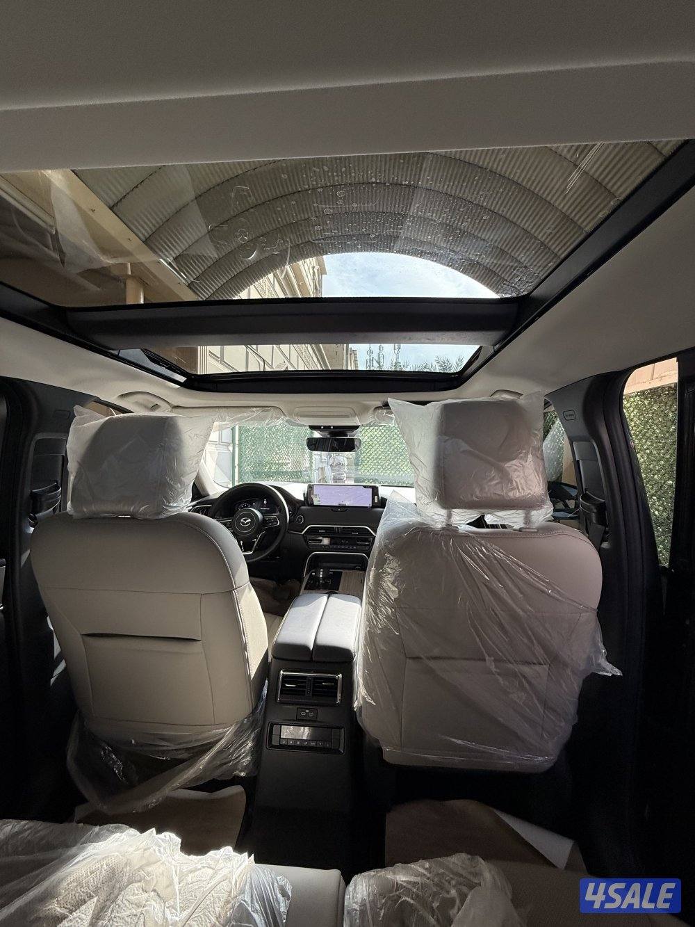 للبيع مازدا CX-90 موديل 2024 شبه اصفار4