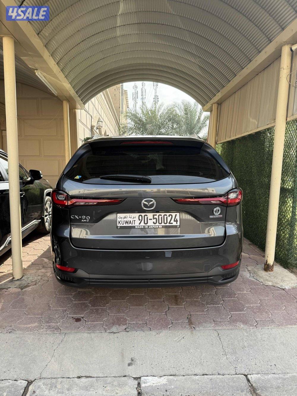 للبيع مازدا CX-90 موديل 2024 شبه اصفار6