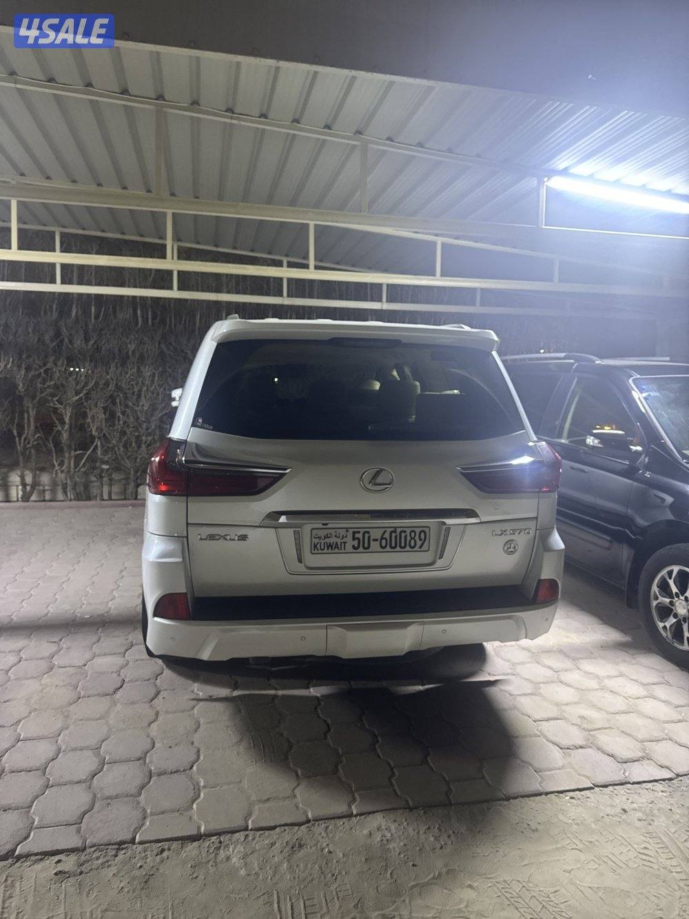 جيب لكزز الساير ابيض داخل بيج الدرجه الاوله صبغ وكاله سيرفس منتظم3