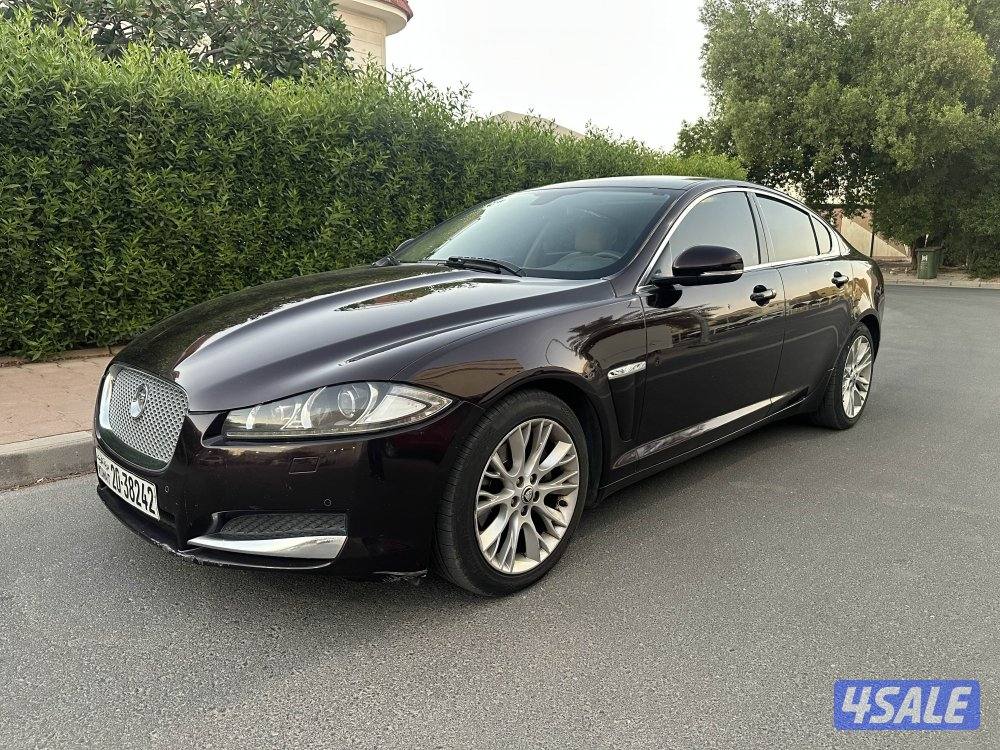 جاكوار 2012 نظيفة جدا0