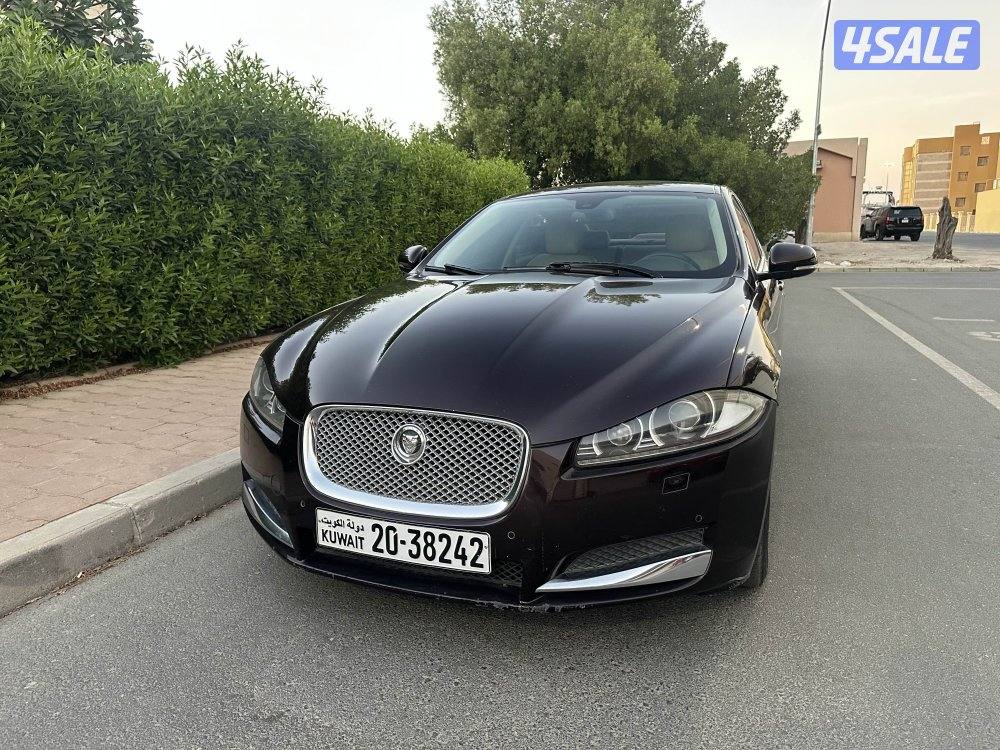 جاكوار 2012 نظيفة جدا1