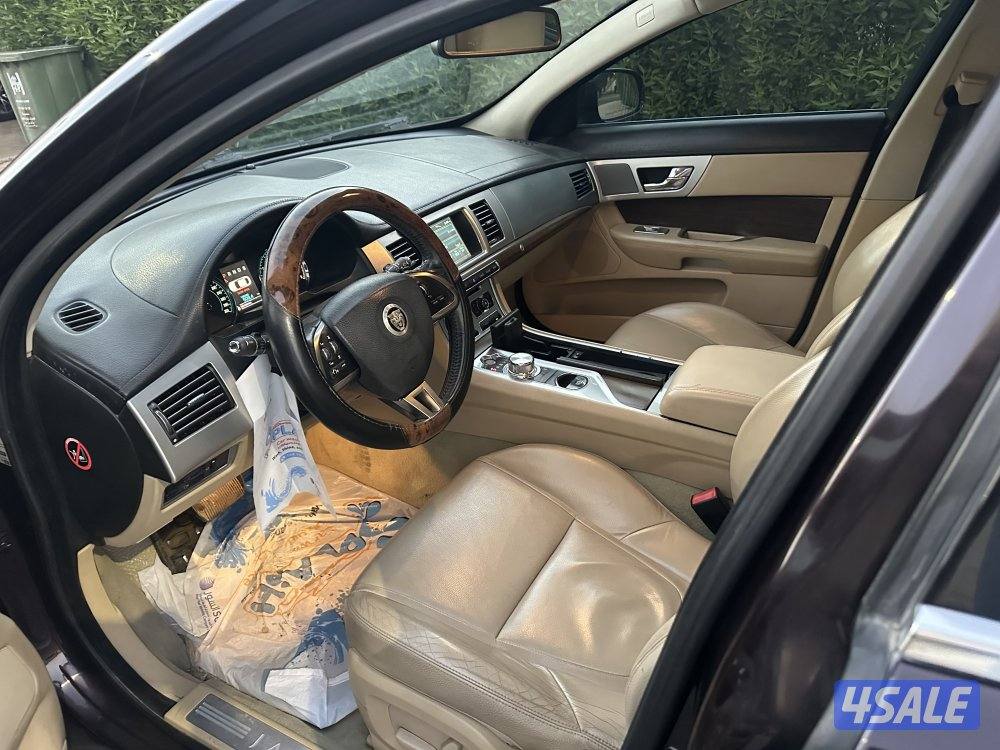 جاكوار 2012 نظيفة جدا8