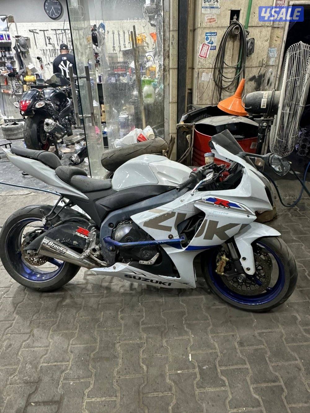 للبيع سراد  ٢٠١٣ بدفتر ٢٠١٢  نظيفه ماشي ٤٠الف فل هوائيات شرط الفحص0