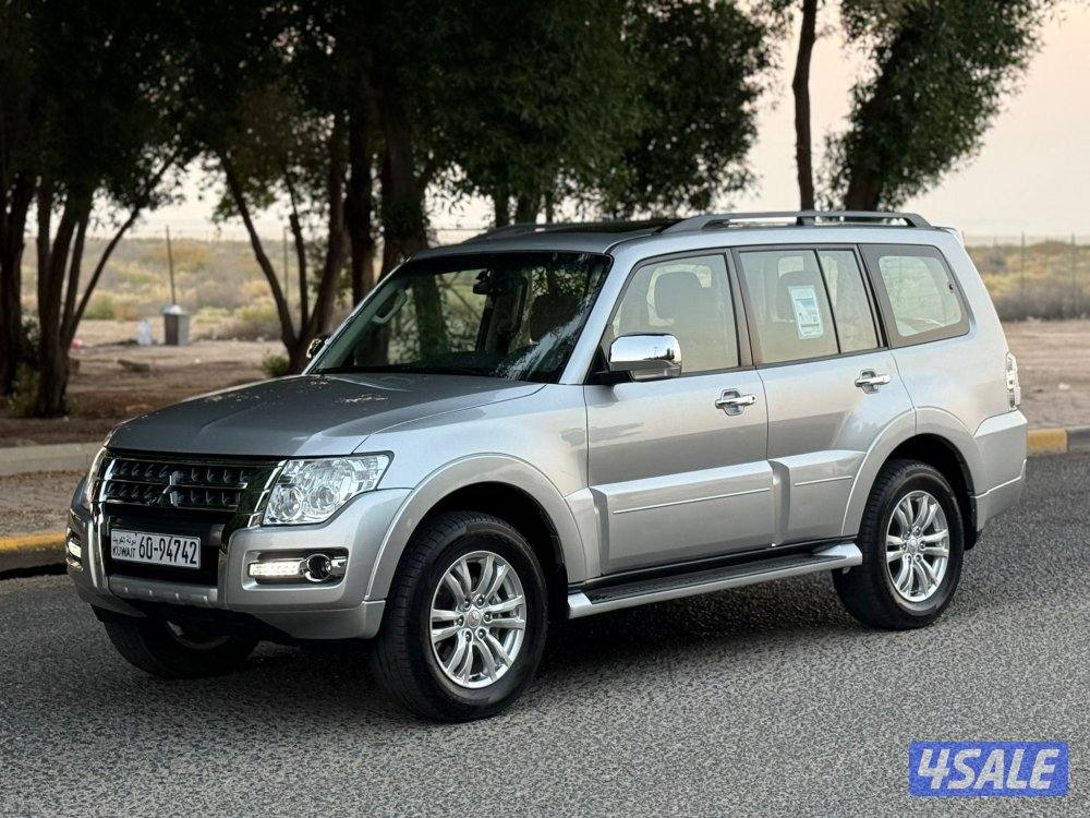 باجيرو 2022 صبغ الوكاله ماشي 140 كامل المواصفات المكينه الكبيره جلد فت0