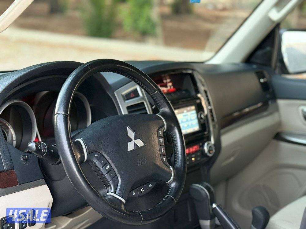 باجيرو 2022 صبغ الوكاله ماشي 140 كامل المواصفات المكينه الكبيره جلد فت2