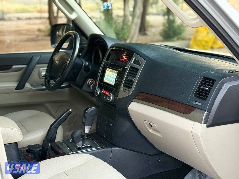 باجيرو 2022 صبغ الوكاله ماشي 140 كامل المواصفات المكينه الكبيره جلد فت4