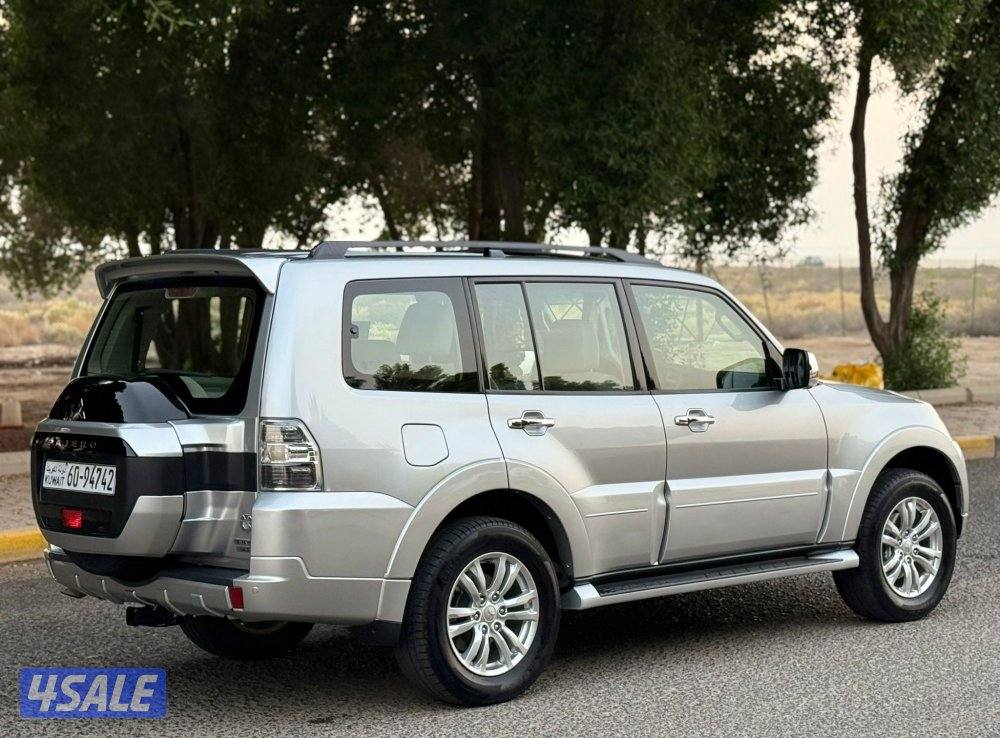 باجيرو 2022 صبغ الوكاله ماشي 140 كامل المواصفات المكينه الكبيره جلد فت6