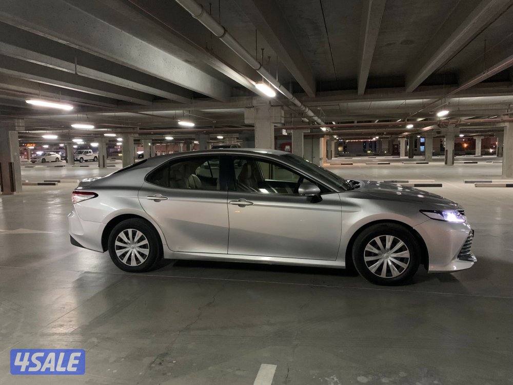 للبيع كامري 20192