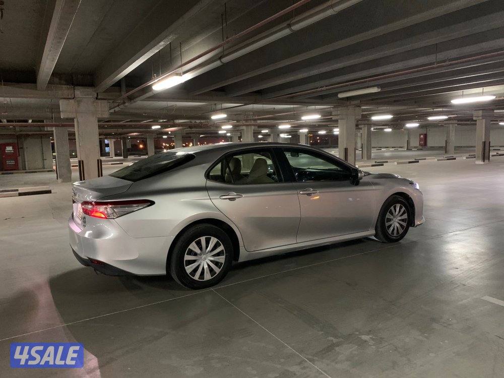 للبيع كامري 20193