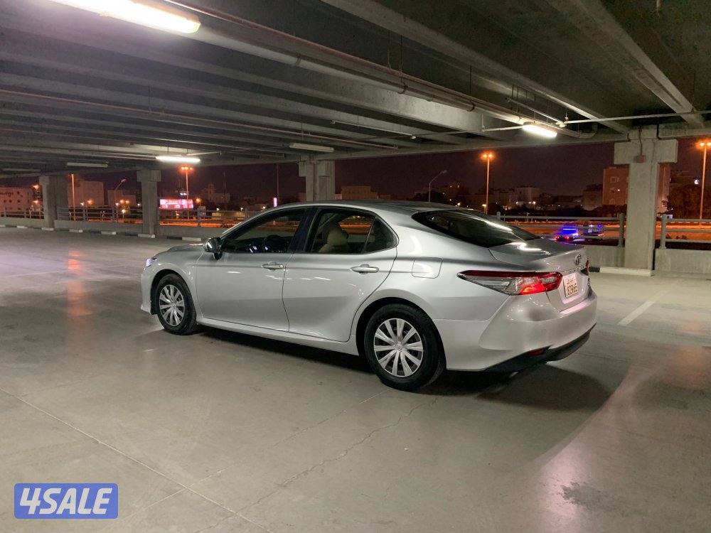 للبيع كامري 20196