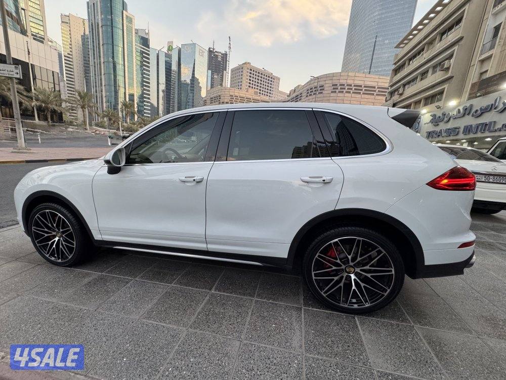 Cayenne / 2016 / 182 km شرط الفحص / كامل المواصفات2