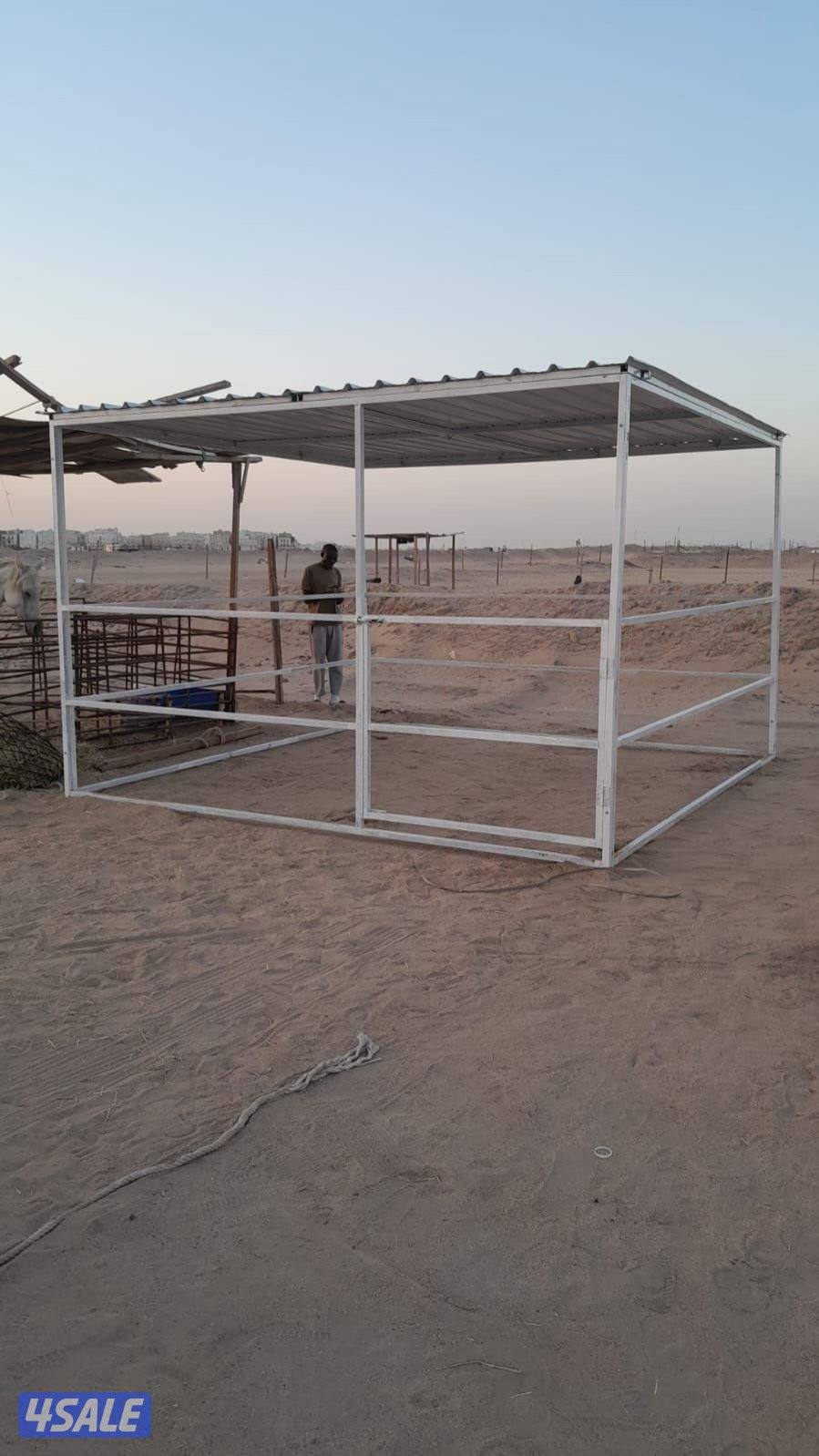 للبيع بناجر خيل صيفيه + بواديك .. ومخازن للعلف وغرف معزوله9