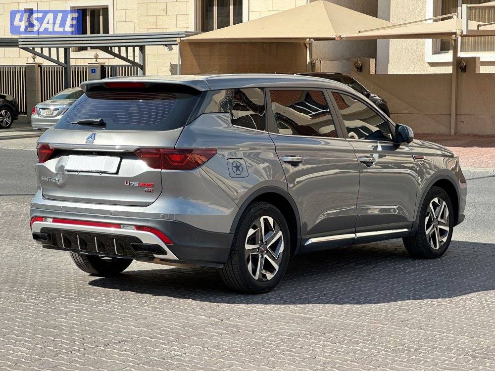 للبيع ساينو تراك VGV U75/202412