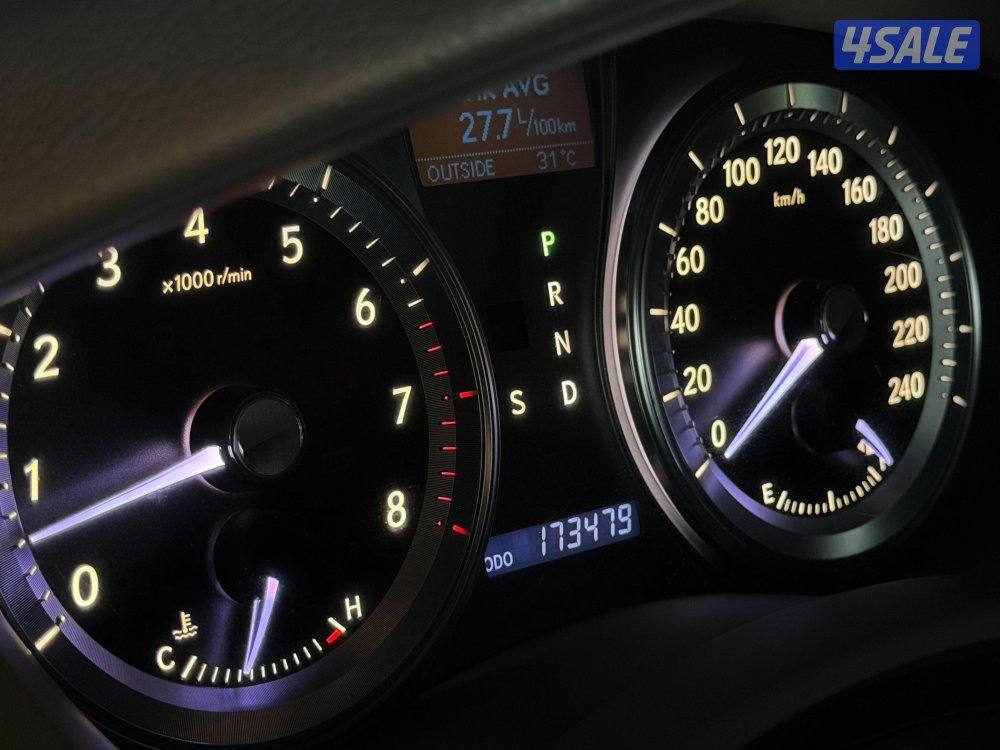 للبيع لكزس ES350 موديل 2011 وارد الساير11