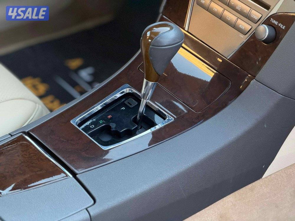 للبيع لكزس ES350 موديل 2011 وارد الساير12