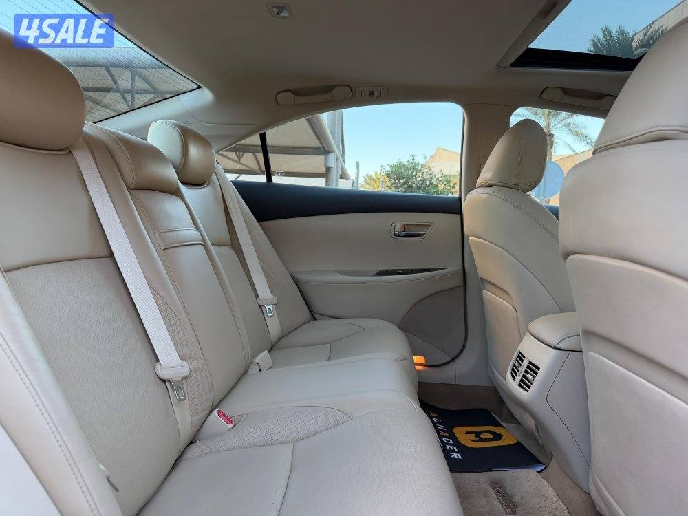 للبيع لكزس ES350 موديل 2011 وارد الساير13