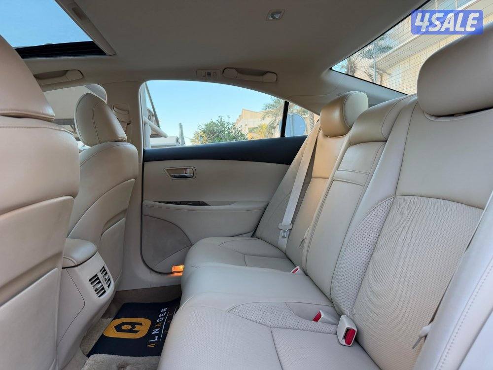 للبيع لكزس ES350 موديل 2011 وارد الساير14