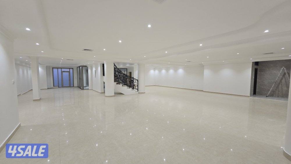 بيت كامل مع حمام سباحة وسرداب للإجار7