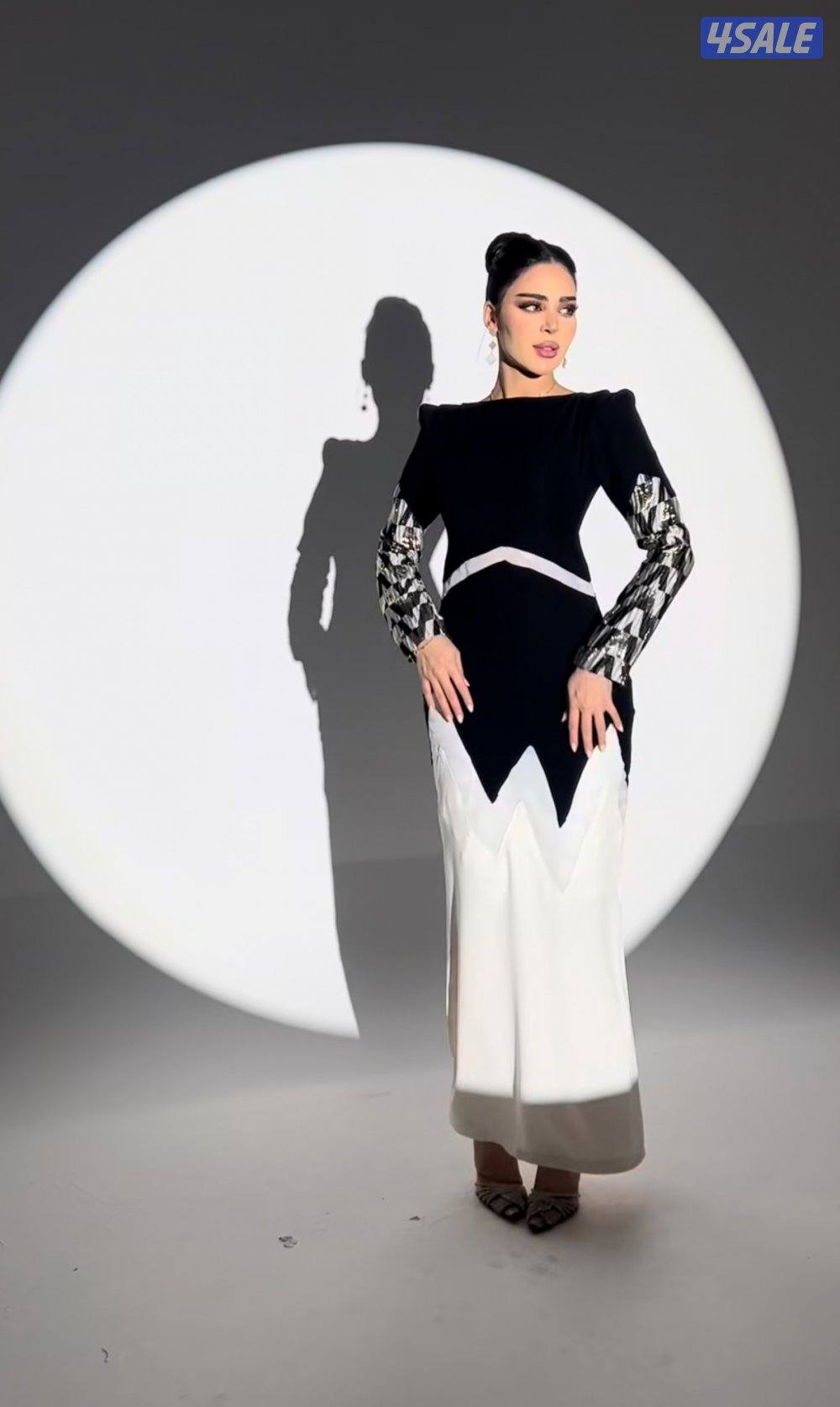 نفنوف من سحاب لاين جديد لبسه وحده ب ٩٠ ابي فيه للتواصل :0