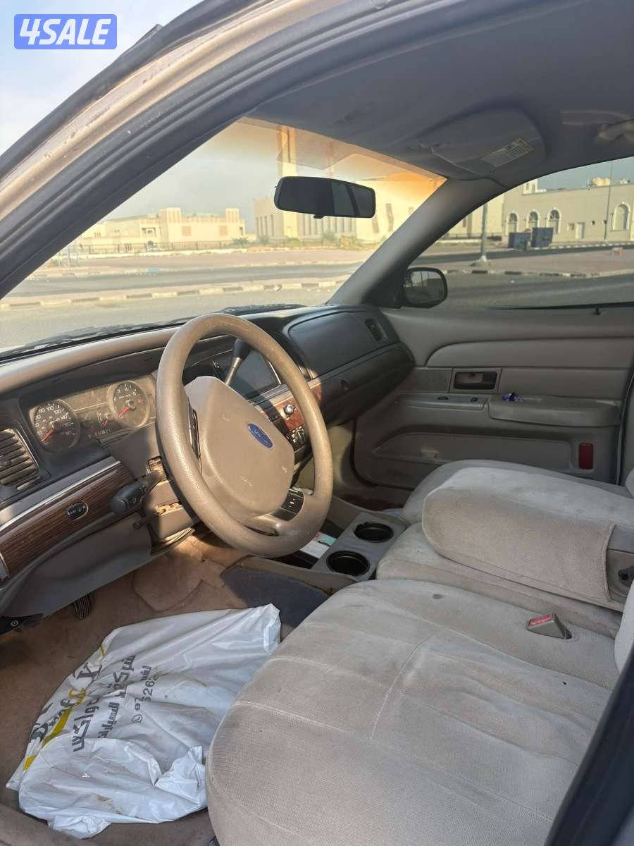 للبيع - فورد فكتوريا2