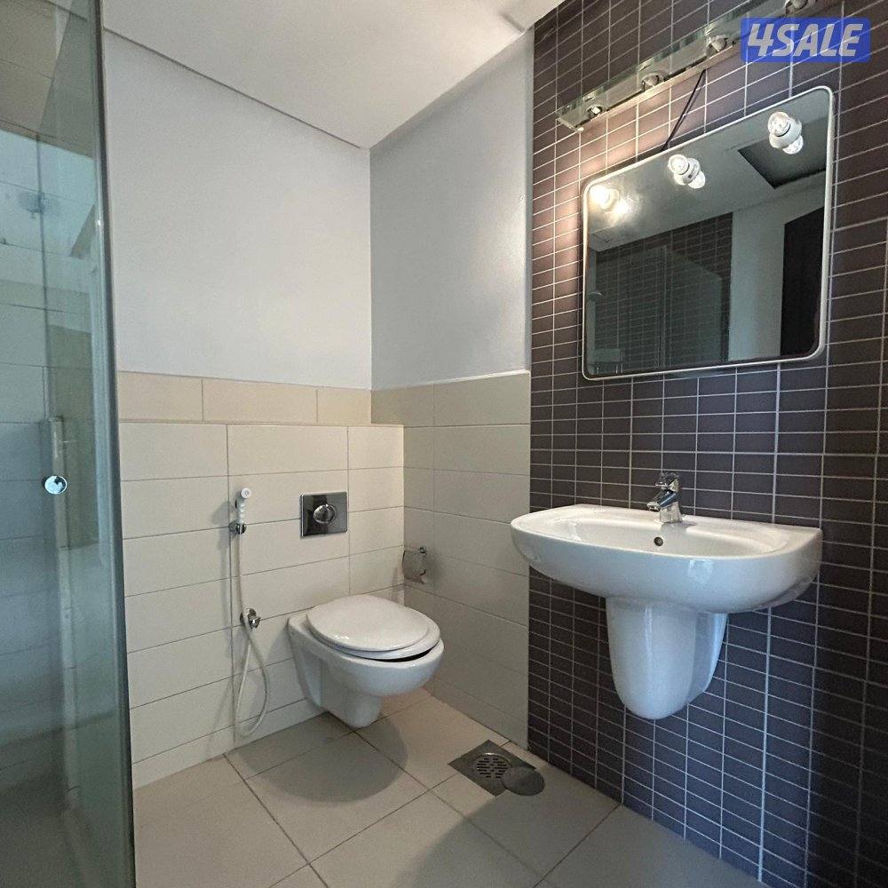 دوبلكس إطلالة بحرية مباشرة للإيجار في السالمية8