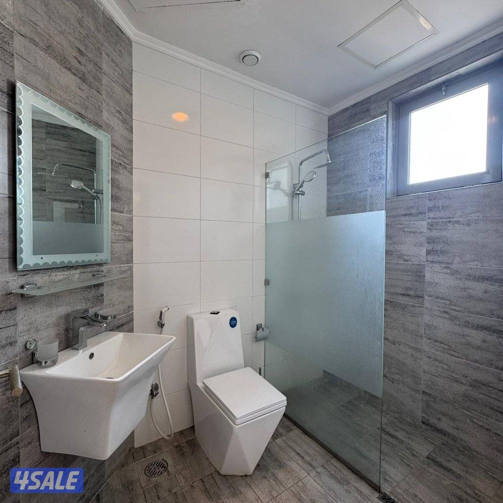 شقة إطلالة بحرية للإيجار في السالمية6