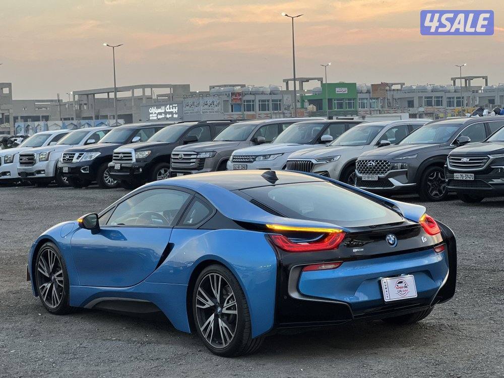 للبيع بى ام دبليو i8 2015 عداد 74 آلف وراد الغانم6